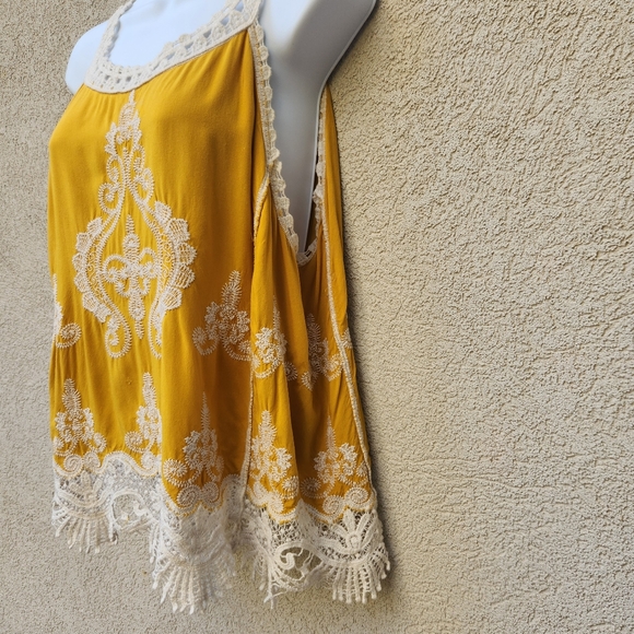 IT'S PINK Women’s Tank Top Size Large Yellow Lace Embroidery Whimsigoth Babydoll - Picture 7 of 10